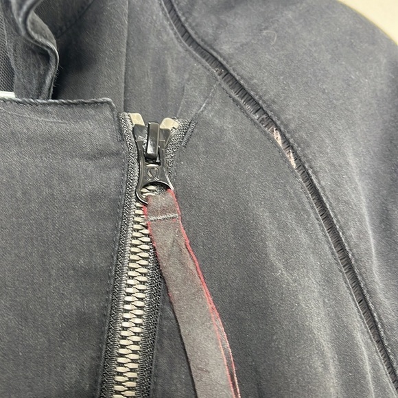 Lululemon Soft Summer Black Asymmetrical Zip Lightweight Vent Jacket NO SIZE - Picture 3 of 8